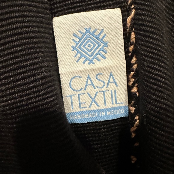 Handwoven San Miguel Mexico Poncho – Bohemian Vibes – $50 - Picture 3 of 4